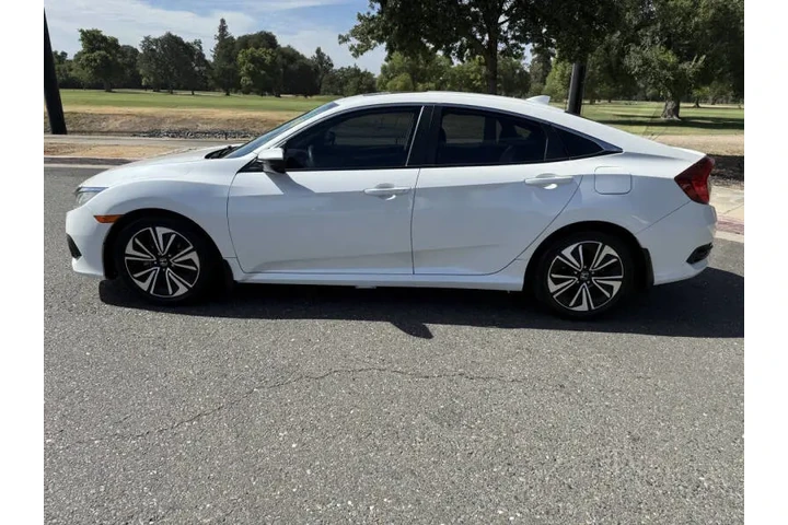 $14995 : 2016 Civic EX-T image 5