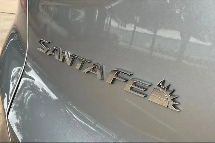 $23999 : Hyundai SANTA FE 2023 AWD SE image 9