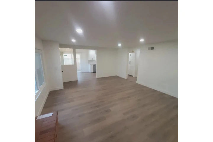 $1300 : 3 dormitorios y 2 baños cuenta image 4