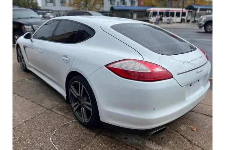 $18995 : 2013 Panamera image 8