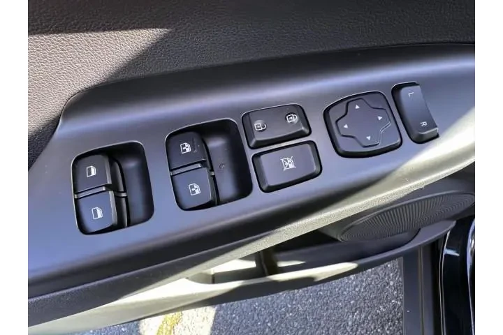 $20999 : Hyundai KONA 2023 AWD SEL 4d image 9