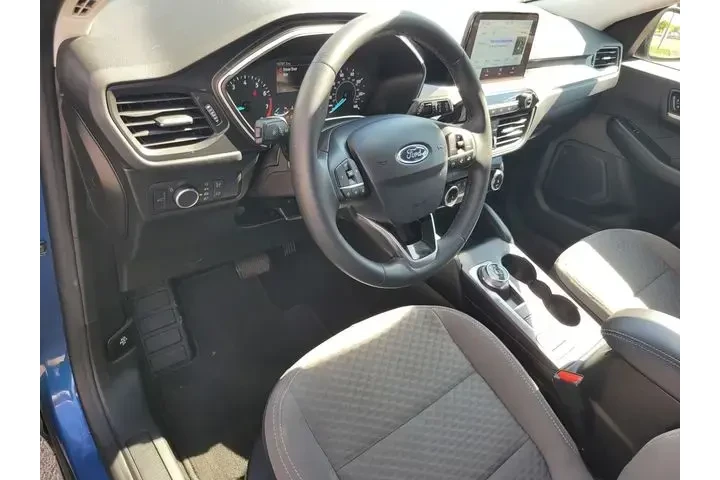 $19597 : Ford Escape 2022 SE 4dr SUV image 9