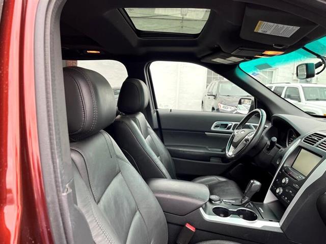 $7900 : 2015 Explorer XLT 4WD image 7