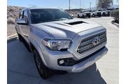 $28913 : Toyota Tacoma 2017 4x4 TRD O thumbnail