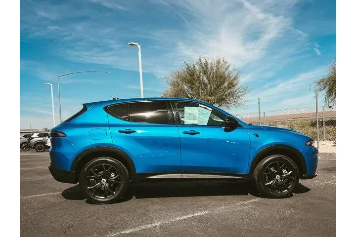 $22997 : Dodge Hornet 2024 AWD GT 4dr image 2