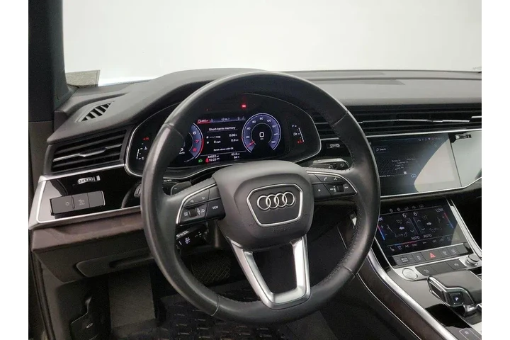 $27998 : Audi Q7 2020 AWD quattro Pre image 10