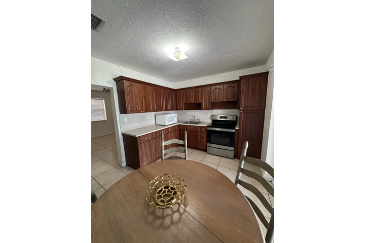 $2900 : Se Renta Casa de 2 Cuartos y 1 image 5