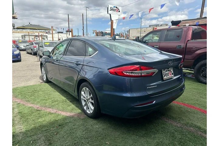 $11000 : 2019 FORD FUSION2019 FORD FUS image 5