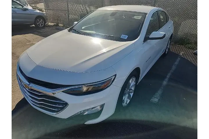 $14491 : Chevrolet Malibu 2020 LT 4dr image 3