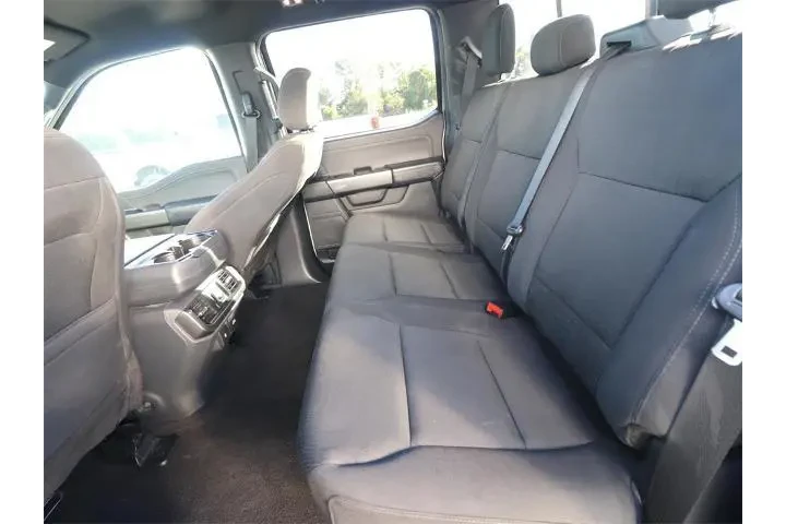 $34909 : Ford F-150 2023 4x2 XLT 4dr image 8