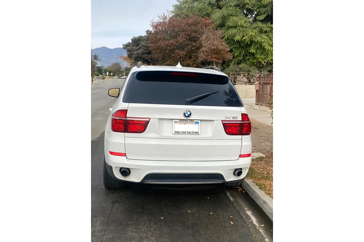 $6500 : 2011 BMW X5 Troquita image 5