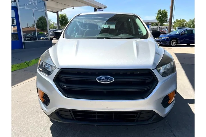 2019 Escape S FWD image 2