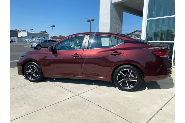 $19488 : Nissan Sentra 2024 SV 4dr Se image 3