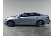 $23317 : Chevrolet Malibu 2023 LT 4dr thumbnail