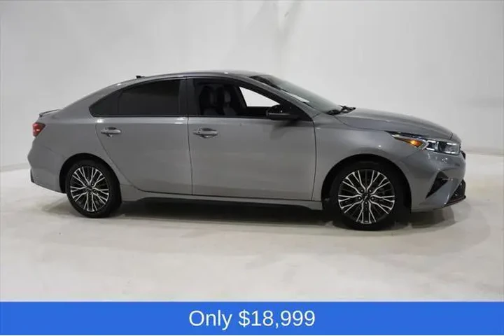 $18999 : Kia Forte 2023 GT-Line 4dr S image 3