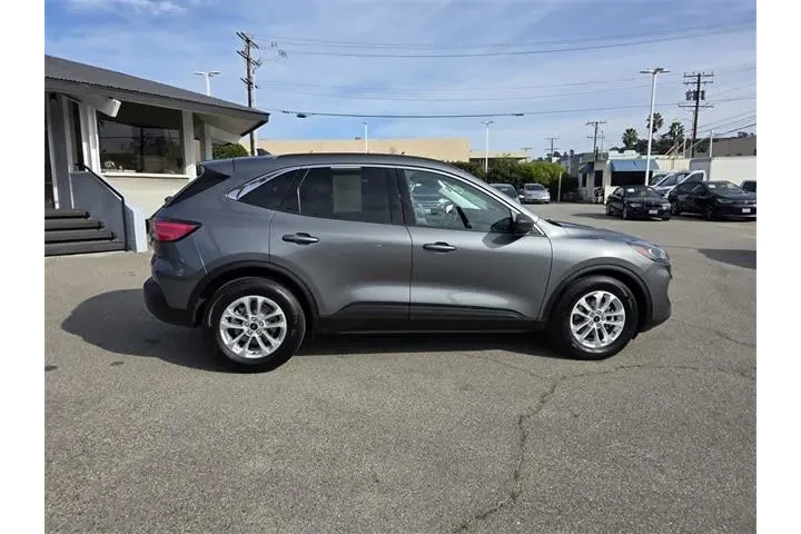 $20419 : Ford Escape Hybrid 2022 SE 4 image 3