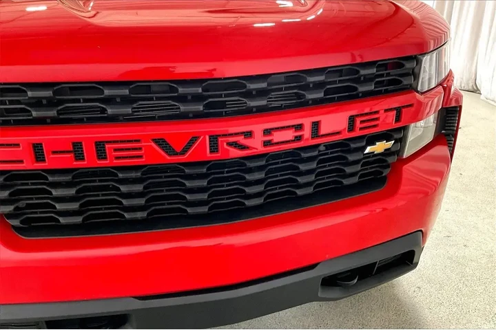 $27995 : Chevrolet Silverado 1500 202 image 7