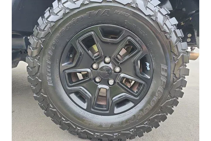 $24995 : Jeep Wrangler 2016 4x4 Willy image 6