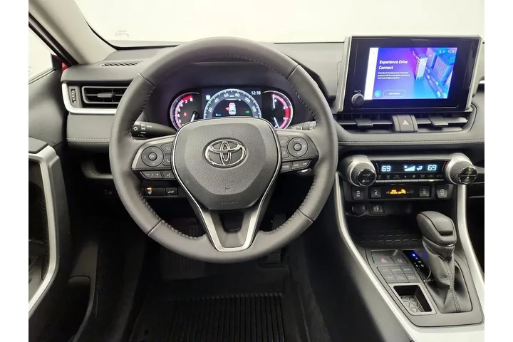 $35998 : Toyota RAV4 2024 AWD XLE 4dr image 10