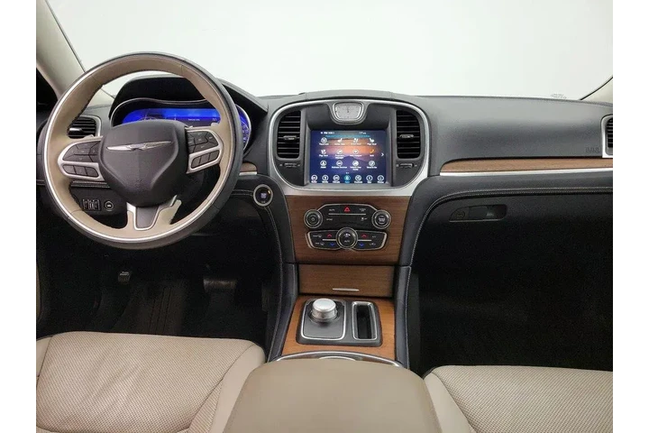 $29998 : Chrysler 300 2019 C 4dr Seda image 9