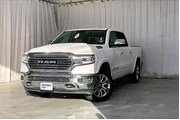 $34991 : Ram 1500 2019 4x4 Laramie Lo thumbnail