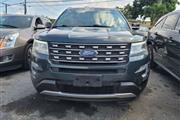 $9850 : 2016 Explorer XLT thumbnail