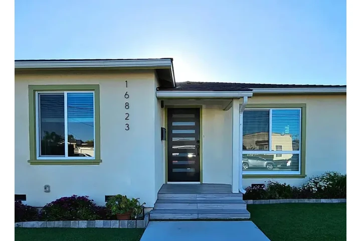 $2700 : ¡Su nueva casa le espera! image 1