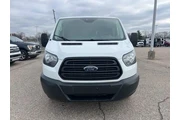 $17304 : Ford Transit 2018 250 3dr SW thumbnail