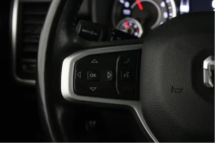 $39913 : Ram 1500 2022 4x4 Lone Star image 9