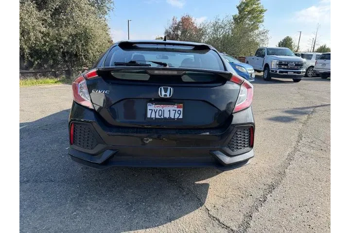 $11500 : Honda Civic 2017 LX 4dr Hatc image 4
