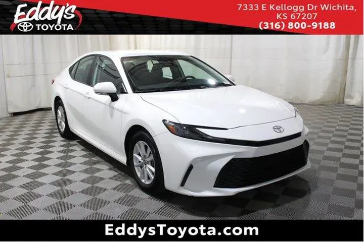 $27998 : Toyota Camry 2025 LE 4dr Sed image 1