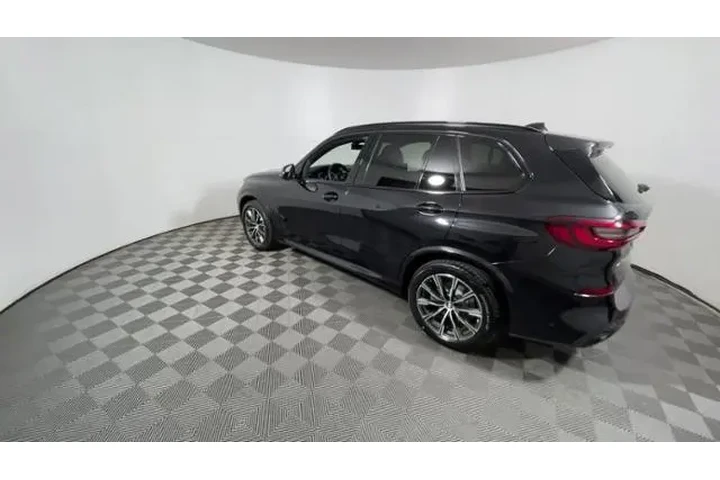 $33943 : BMW X5 2020 AWD xDrive40i 4d image 3