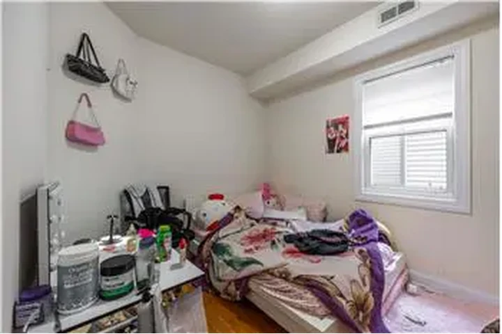 $3300 : Rental property with 3 bedro image 7