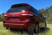 $8900 : 2011 TOYOTA SIENNA thumbnail