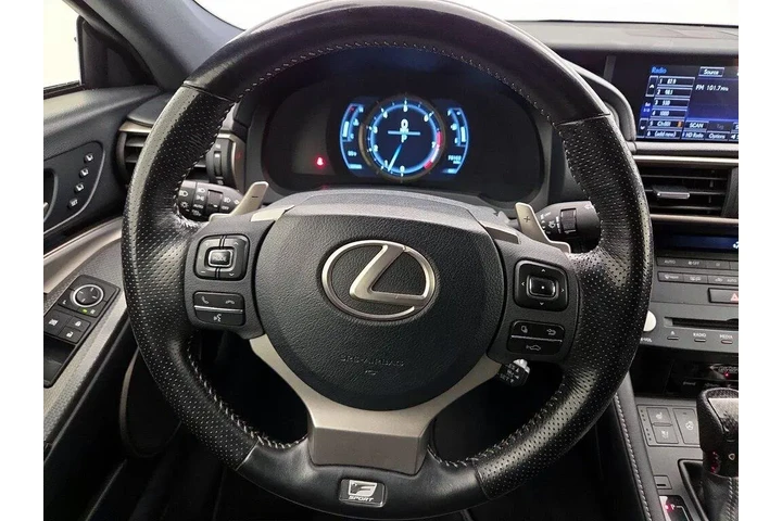 $29998 : Lexus RC 350 2017 AWD 2dr Co image 10