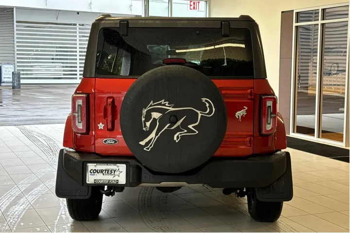 $39762 : Ford Bronco 2022 4x4 Base Ad image 5