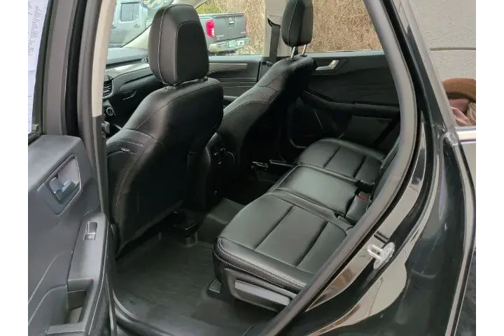 $23787 : Ford Escape 2022 AWD Titaniu image 10