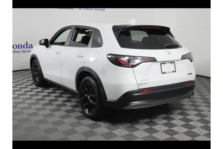 $30875 : Honda HR-V 2024 AWD Sport 4d image 5