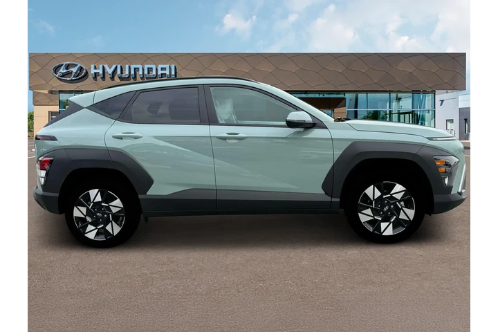 $28990 : Hyundai KONA 2025 AWD SEL Co image 9