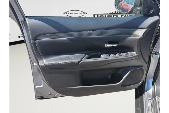 $18790 : Mitsubishi Outlander 2019 AW image 9