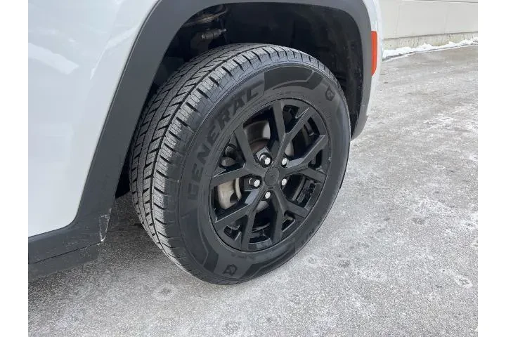 $33200 : Jeep Grand Cherokee 2024 4x4 image 10