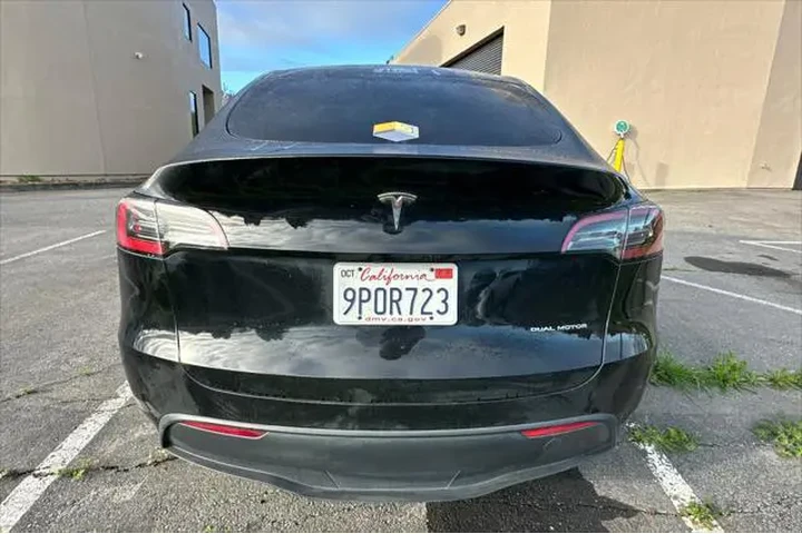 $28990 : Tesla Model Y 2023 AWD Long image 4