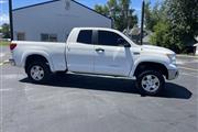 $21925 : 2013 Tundra 4x4 V8 Truck V-8 thumbnail