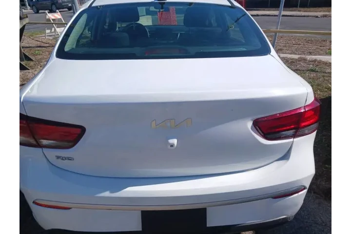 $10900 : 2022 Rio S image 7