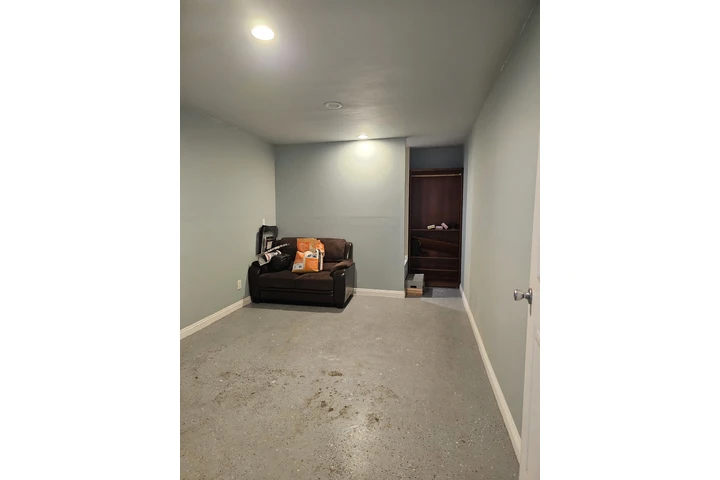 $800 : SE RENTA CUARTO image 1