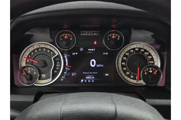 $12752 : Ram 1500 2016 4x2 Big Horn 4 image 9