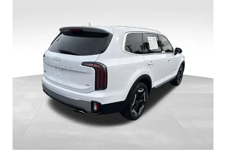 $27193 : Kia Telluride 2023 AWD EX 4d image 8