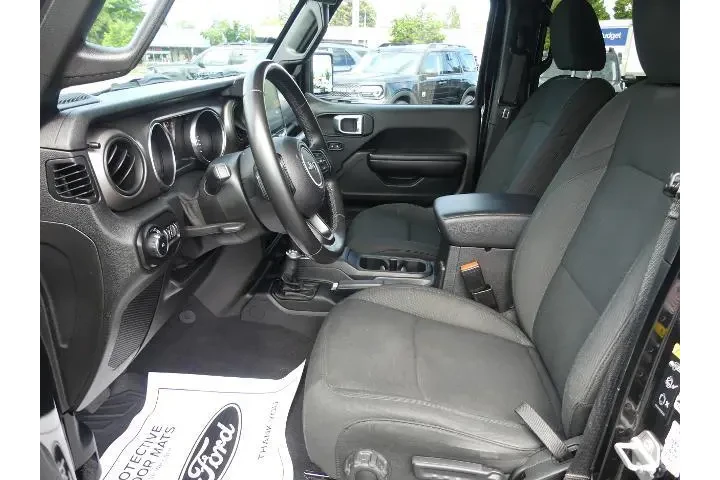 $24990 : Jeep Wrangler Unlimited 2020 image 10