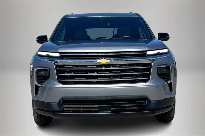 Chevrolet Traverse 2025 LT 4 image 3