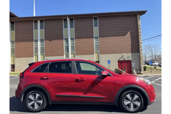 $7999 : 2017 Niro EX image 5
